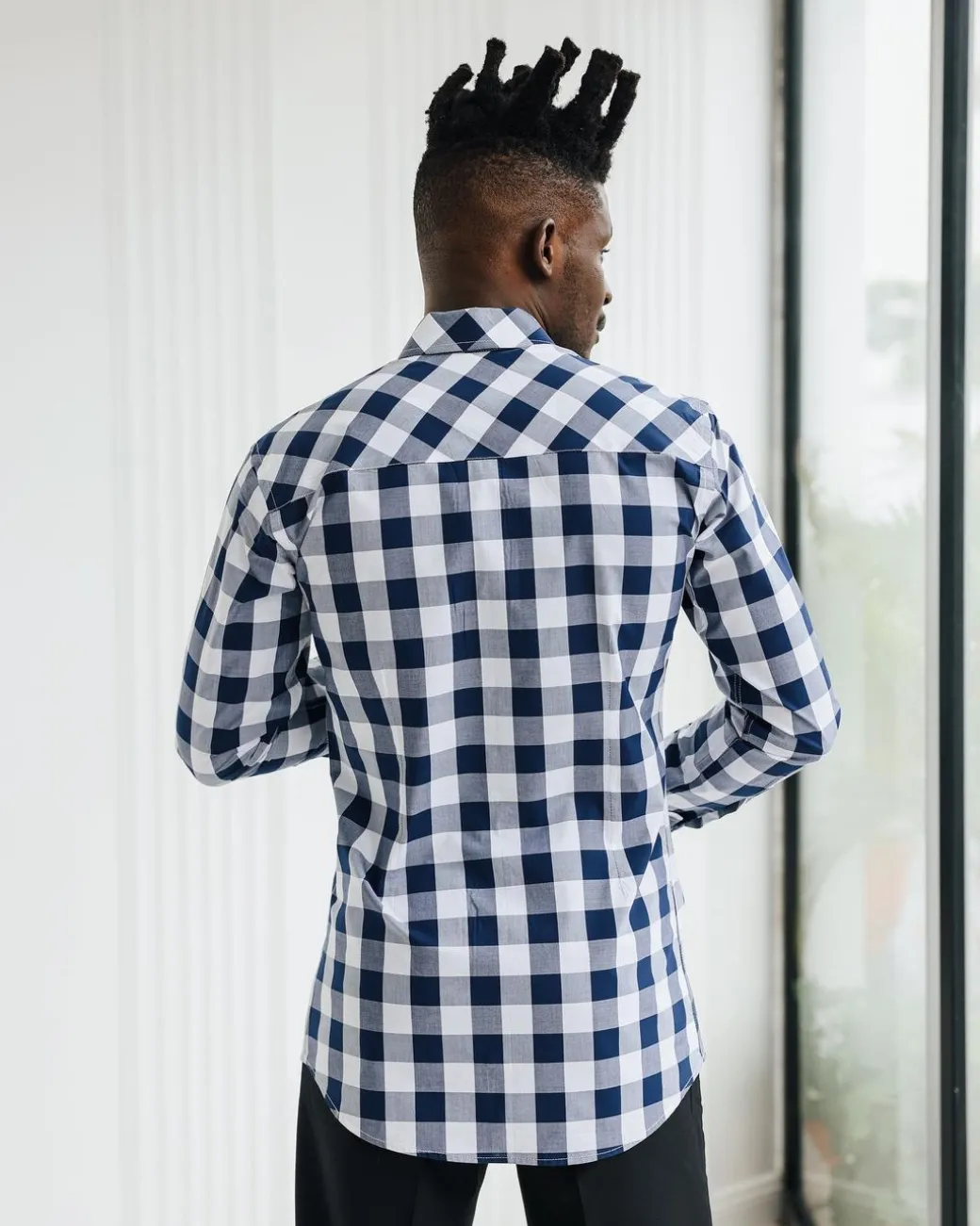 A White, navy & sky blue checkerboard English spread collar business shirt.