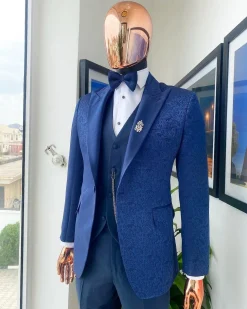 An Aquarium Pattern Navy Blue Peak Lapel Jacquard Suit.