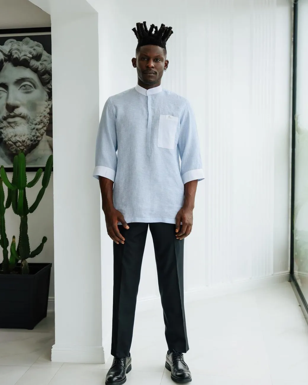 An Egyptian Cotton Linen, front flap, white and blue pencil stripe casual shirt.