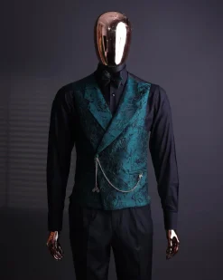 An emerald green, knitted, root floral jacquard notch lapel suit