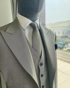 An Irish grey Bespoke reloaded “peaky blinders” Peak lapel suit