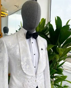 An Ivory White And Silver Shawl Lapel Floral Jacquard Suit