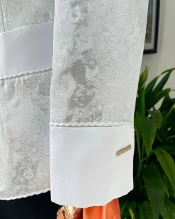 An Ivory white and silver “Napoleon” scattered pattern metallic jacquard Suit