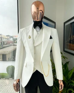An Ivory White, Peak Lapel Seamless Geometric Patterns Jacquard Suit