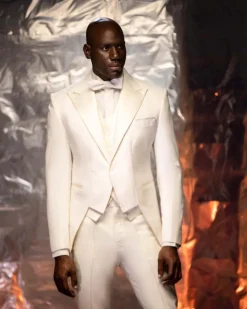An Ivory White Peak lapel ”Short Front” tuxedo suit