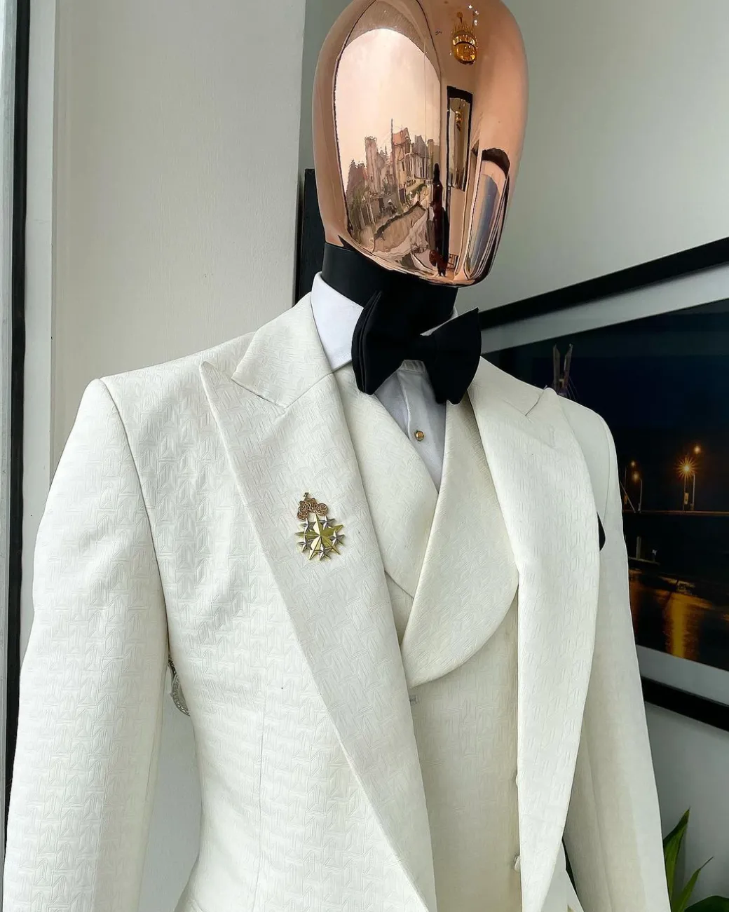 An Ivory White, Peak Lapel Seamless Geometric Patterns Jacquard Suit