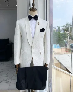 An Ivory White Shawl Lapel jacquard Tuxedo Suit