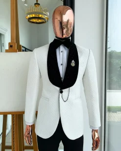 An Ivory white Square pattern jacquard shawl lapel jacquard tuxedo Suit