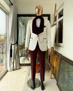 An Ivory white Square pattern shawl lapel Jacquard tuxedo suit