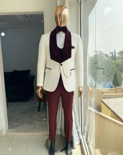 An Ivory white Square pattern shawl lapel Jacquard tuxedo suit