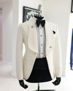 An Ivory White Square Pattern Jacquard, Shawl Lapel Tuxedo Suit