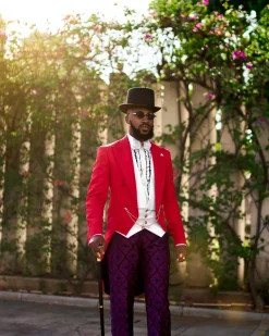 The “Bridgeton” 24 VS 6 Suit.