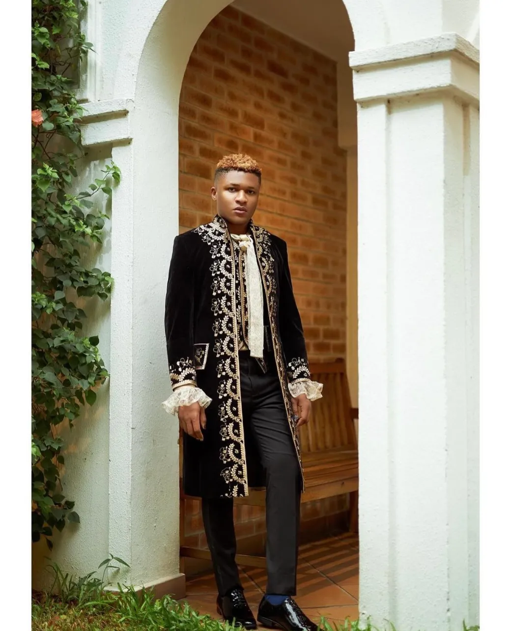The “Bridgeton” 24 VS 3 Suit
