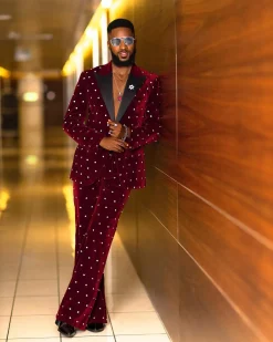 The “Dot & Red” Suit.