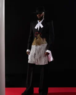 The “Eyo” Suit.