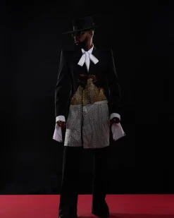 The “Eyo” Suit.