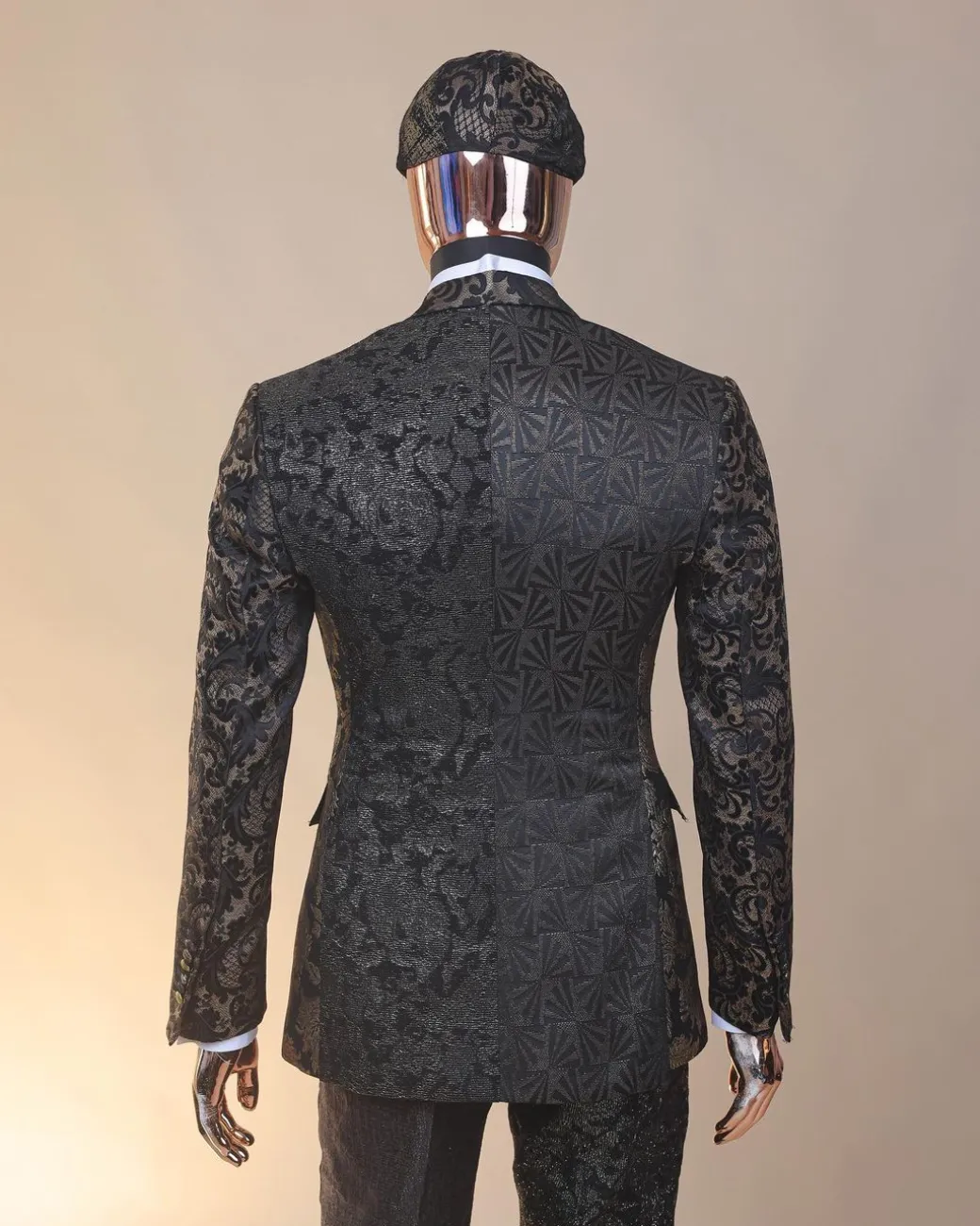 The “gogo” limited edition gold and black mixed jacquard fabric notch lapel metallic jacquard suit