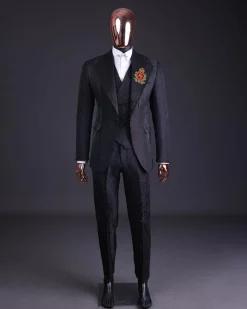 The “gogo” limited edition black mixed jacquard fabric peak lapel metallic jacquard suit