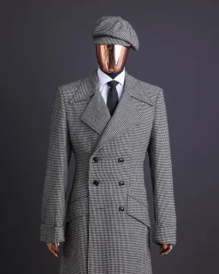 The Gravesend 2 Coat vs 1