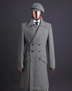 The Gravesend 2 Coat vs 1
