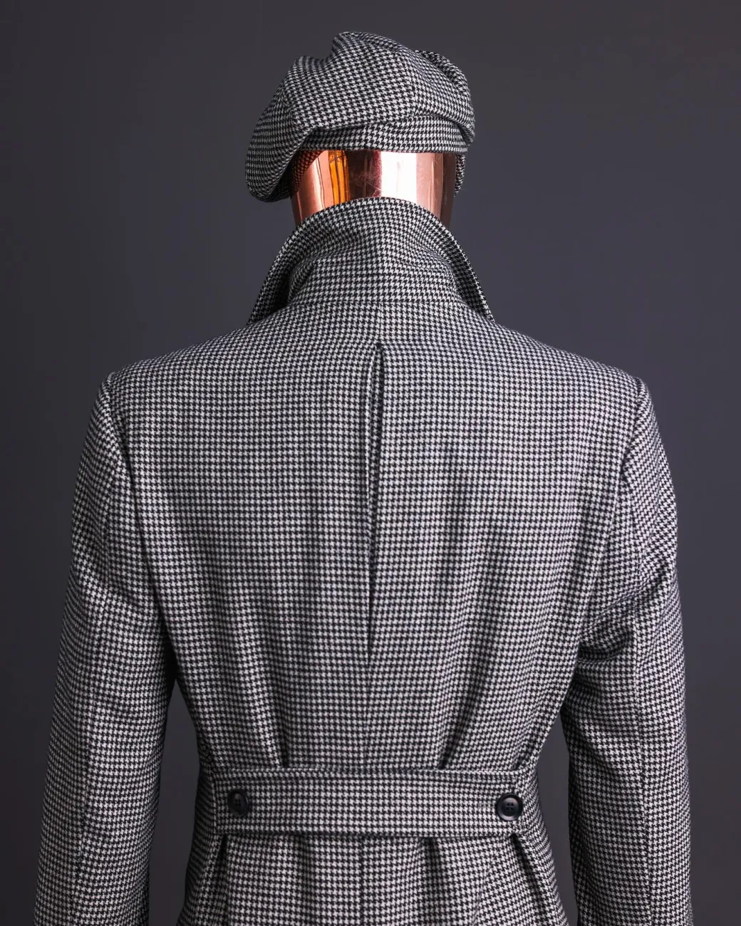 The Gravesend 2 Coat vs 1