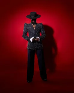 The “Pagoda” Suit.