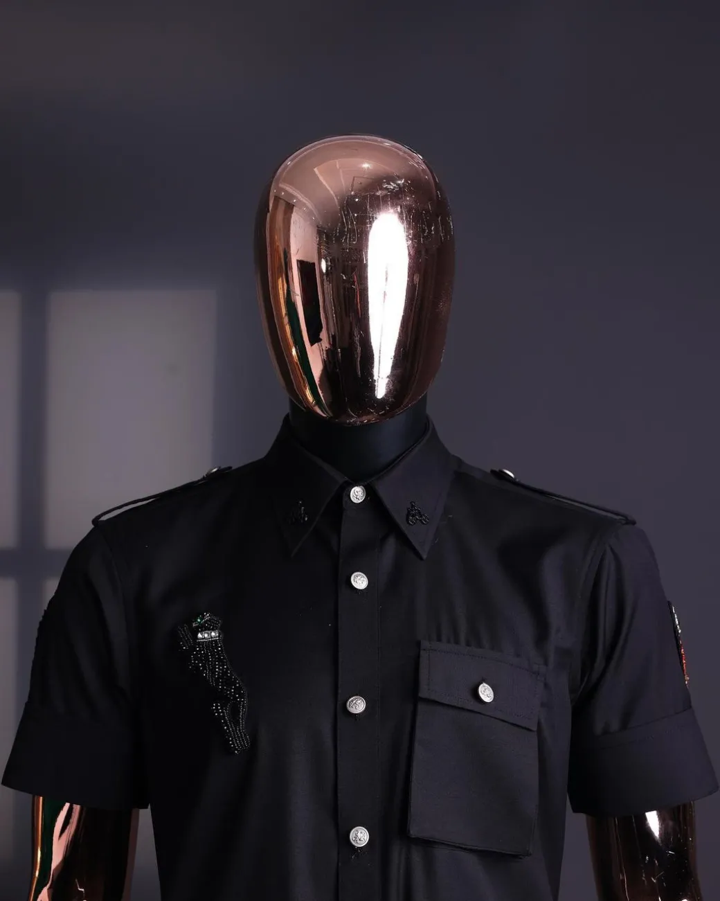 The reloaded vintage black “Havana” French safari shirt