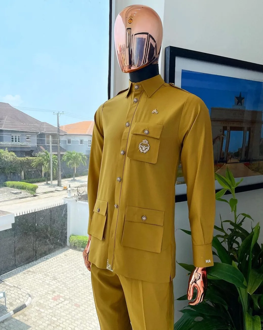 The reloaded vintage mustard yellow “Havana” French safari shirt