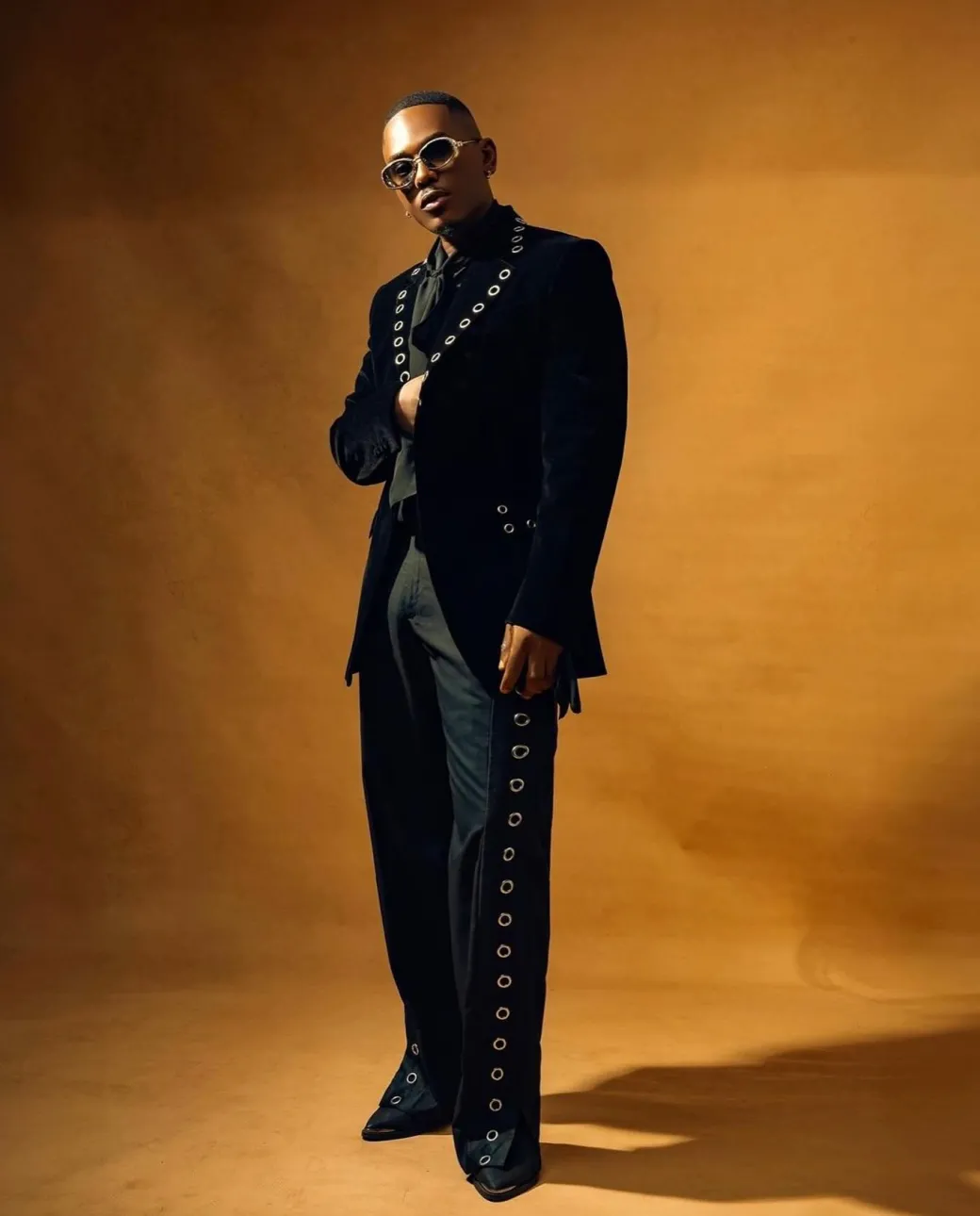 The “Rings & Snap 1864” Suit