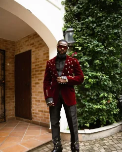 The “Rings & Snap 1864” Suit 4