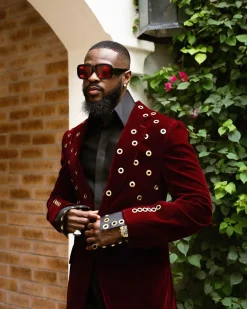 The “Rings & Snap 1864” Suit 4