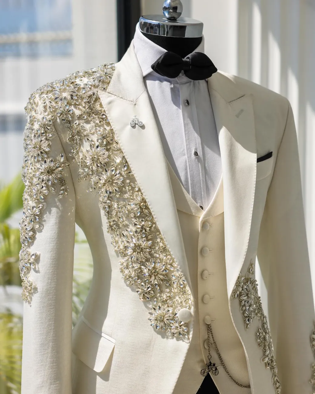The unaltered Suit 2