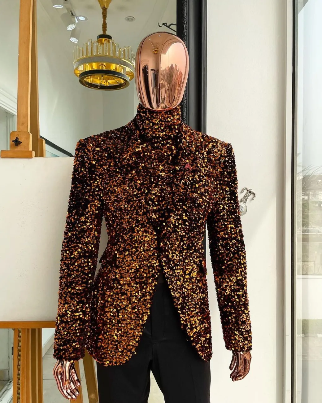 The “Young and Restless” fire orange peak lapel suit
