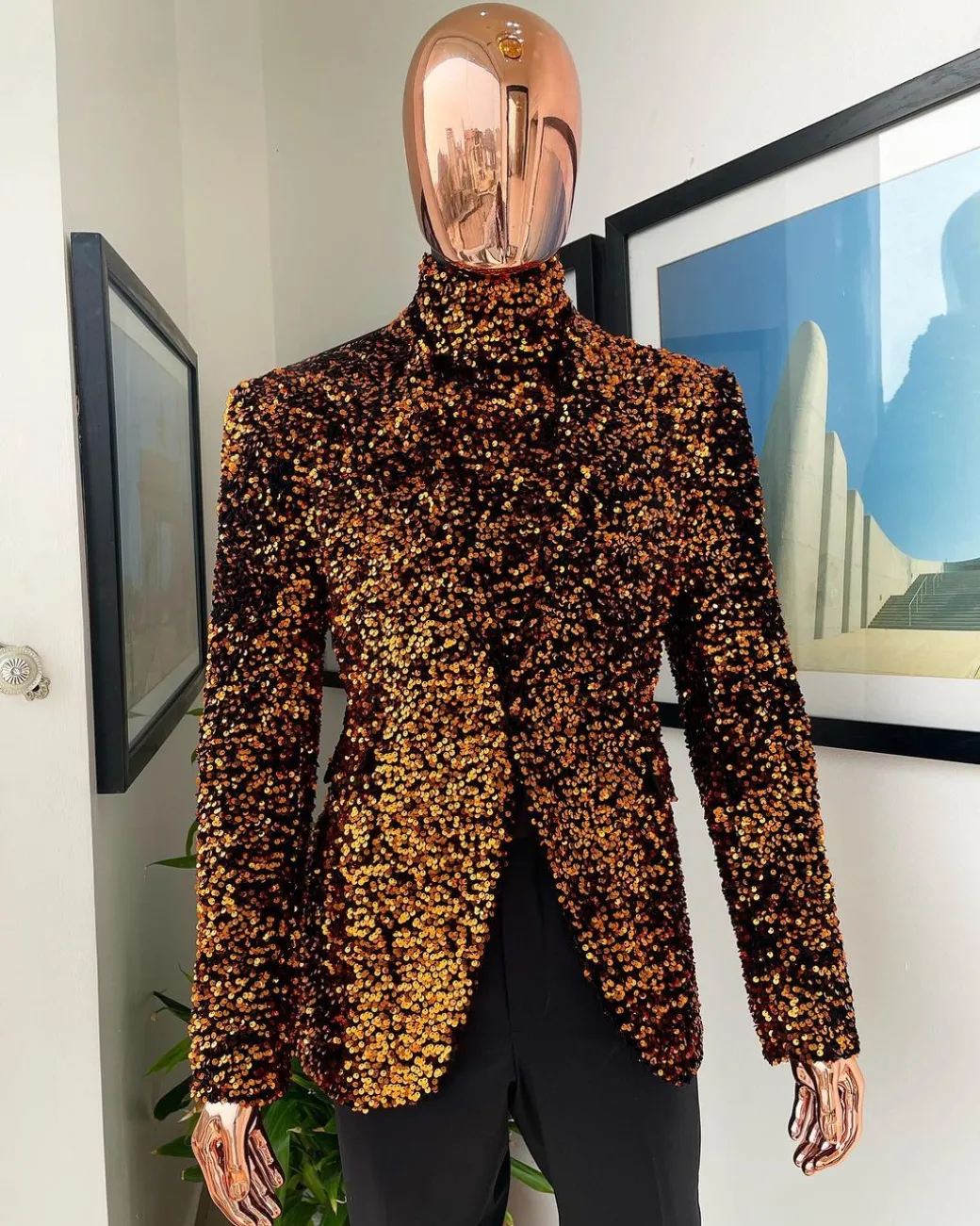 The “Young and Restless” fire orange peak lapel suit