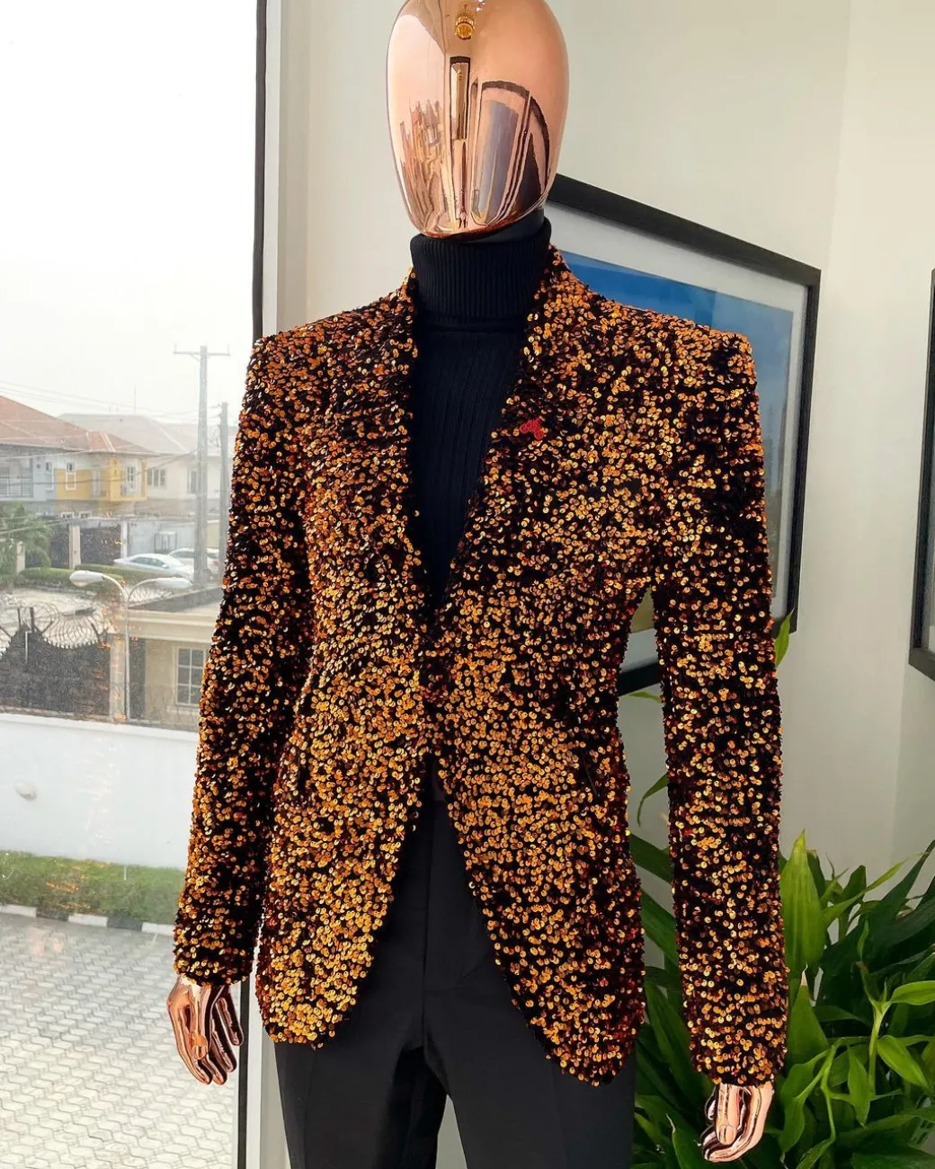 The “Young and Restless” fire orange peak lapel suit