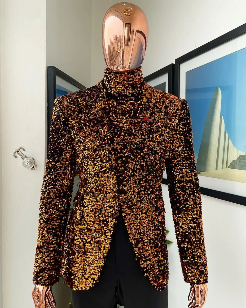 The “Young and Restless” fire orange peak lapel suit